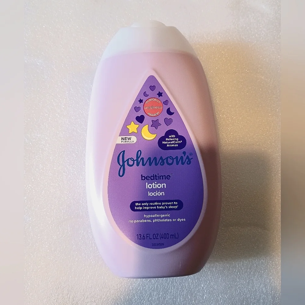 Johnson's Baby Bedtime Lotion with Natural Calm Essences 13.6 FL Oz